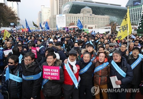 전국 의사 3만명 “문재인 케어, 생색내기 의료정책”…전면 철회 촉구