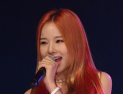 [쿠키영상] 갑상선기능항진증 투병 EXID 솔지, 안와감압술 받는 이유? ‘안구 돌출 때문’…“건강이 최우선”