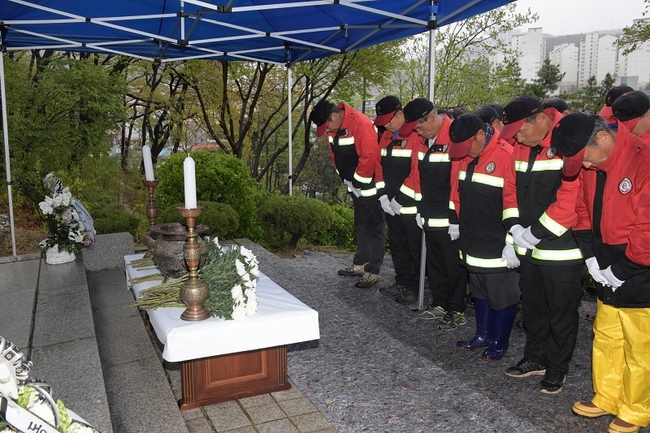 동두천시, 산불진화 순직자 추도식 개최