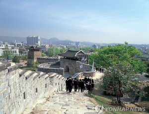 수원화성, 경기도 10대 관광지 선정… 관광객 1000만 시대 열까