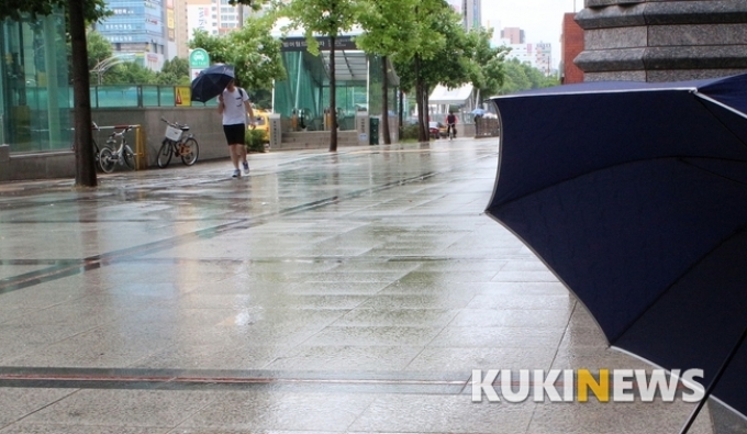 [날씨] 목요일 전국 대체로 '흐림' '비'