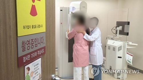 유방암 환자 10명 중 1명은 20-30대…통증 대신 정확한 진단법은?