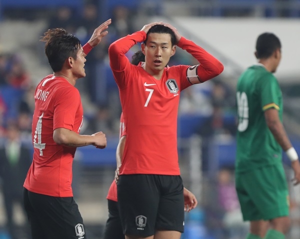 ‘아깝다 손흥민’ 한국, 볼리비아전 전반 0-0 마무리