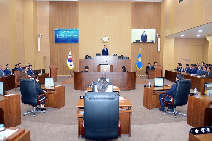 지난 10일 개회된 울주군의회 본회의장 모습. <울주군의회 제공>