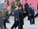 ‘북러정상회담’ 김정은, 블라디보스토크 도착…“유익한 대화될 것”