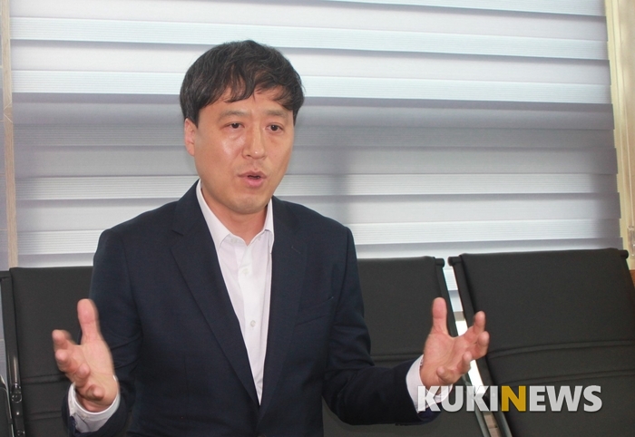 정성국 후보는 현장 선생님들의 목소리를 제대로 반영하겠다면서 회원들의 지지를 당부했다.
