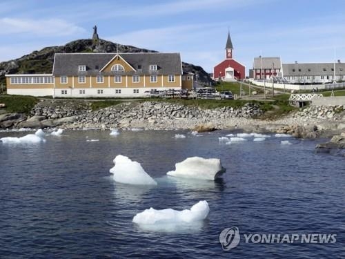 트럼프, 그린란드 ‘눈독’…백악관에 매입 검토 지시