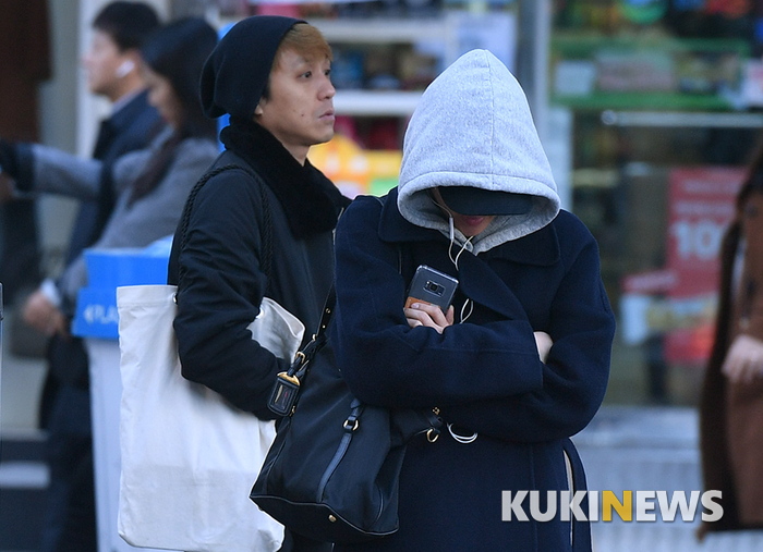 '입동 추위' 쌀쌀한 출근길