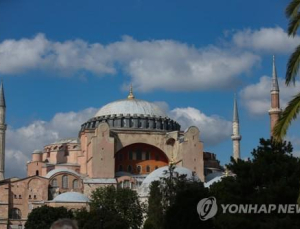 에르도안 터키 대통령 “성소피아 모스크 전환은 내정, 다른 국가 간섭 말아야”