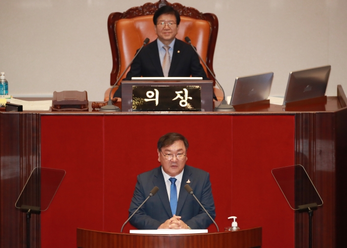 김태년 원내대표, 교섭답체 연설 