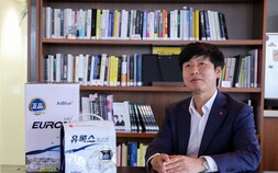 [명장을 찾아서] ‘화학 외길’ 24년, 윤희용 롯데정밀화학 상무의 ‘요소수 이야기’ 