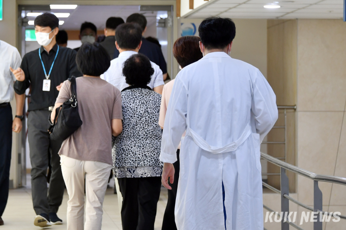 의사가 의사평가...'가짜 스펙' 조민도 잡아낼 수 있나