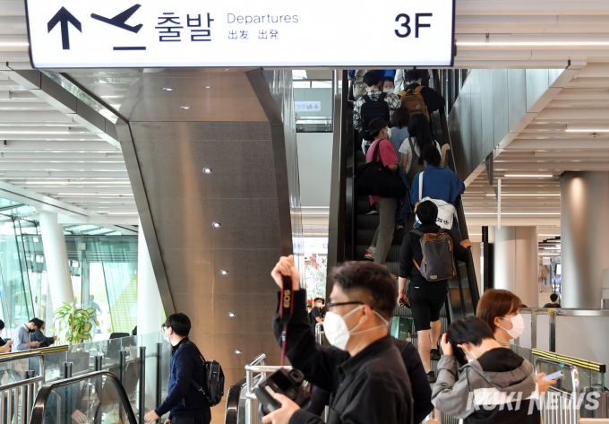 붐비는 김포공항