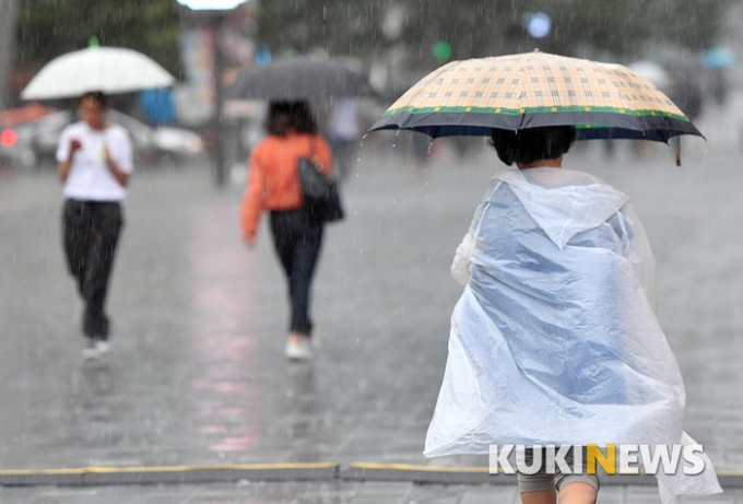 [오늘 날씨] 전국 흐리고 비… 수도권·충청 오후 일시적 미세먼지 ‘나쁨’