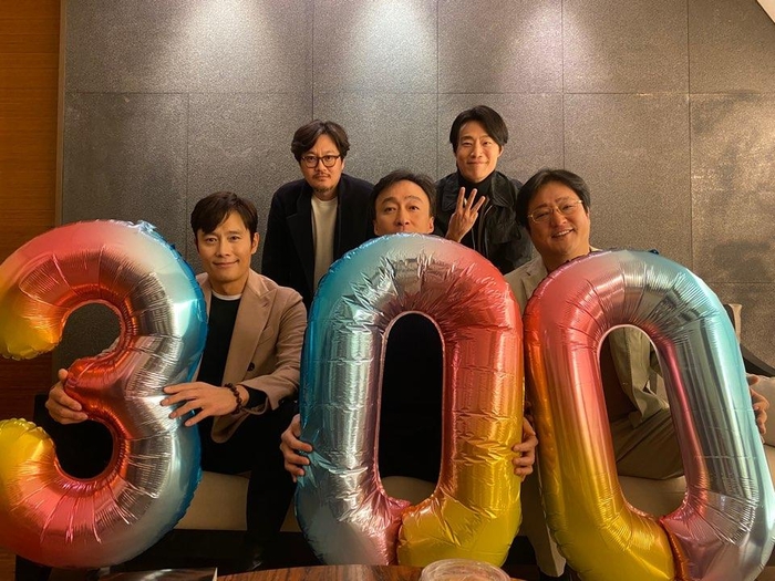 영화 '남산의 부장들' 개봉 6일째 300만 관객 돌파