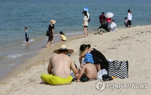 인사혁신처, 공무원 여름 성수기 휴가 사용 가급적 자제 권고