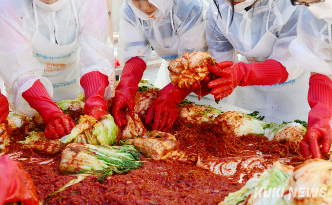 “김치는 한국음식” 日 주부가 한 말