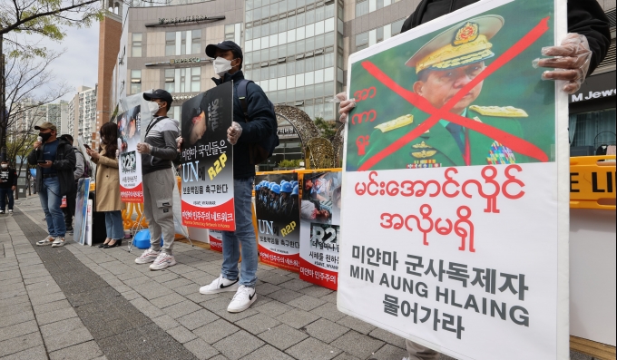 ‘군부 비판’ 시민편에 선 대사들…주한 미얀마대사관은 침묵 중