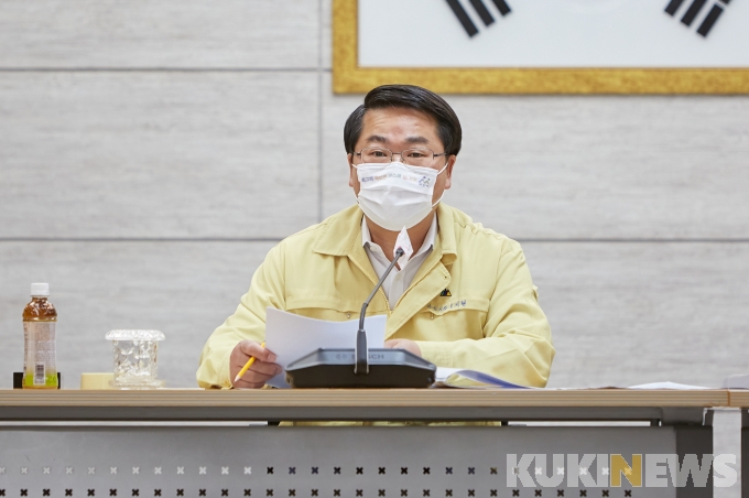 오세현 아산시장, “코로나19 방역 경각심 갖고 대응”