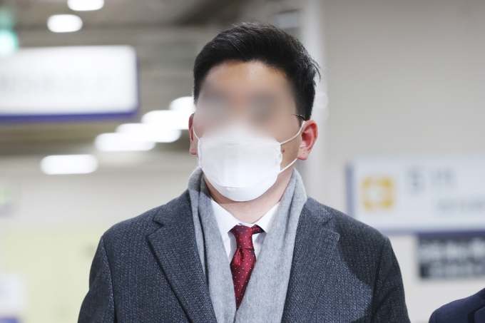 검찰, '강요미수' 前 채널A기자에 징역1년6월 구형