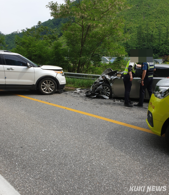 태백서 SUV-승용차 충돌…1명 사망·2명 부상