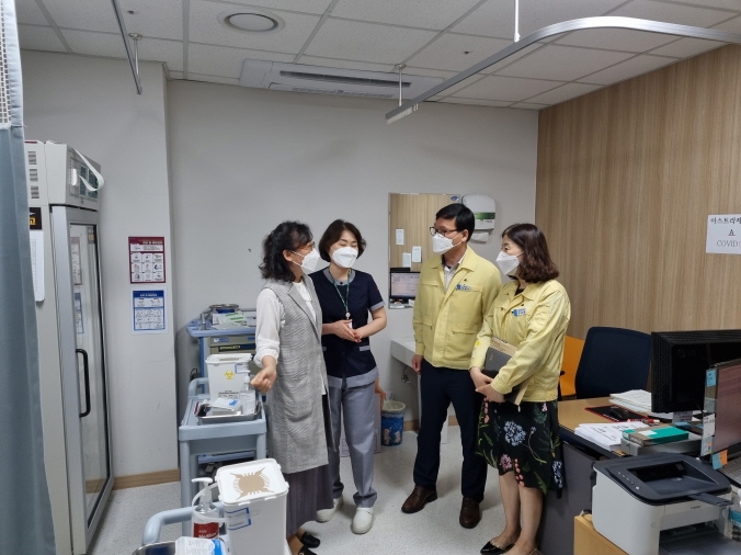 [거제소식] 박환기 부시장 코로나19 백신접종 위탁의료기관  현장 점검