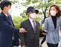 부하직원 강제추행 오거돈 전 부산시장 징역 7년 구형
