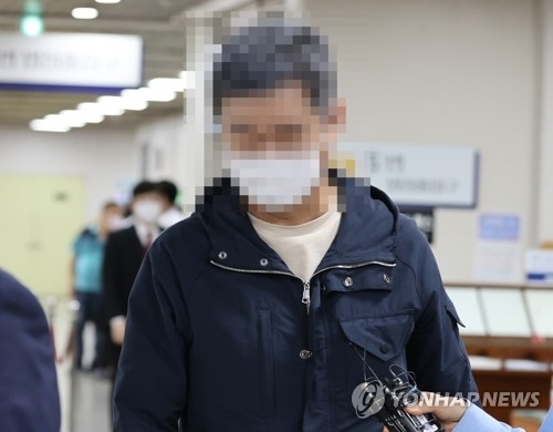 검찰, 조국 동생 항소심서 징역 6년 구형
