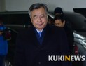 경찰, ‘가짜 수산업자 금품 의혹’ 박영수 前 특검 입건
