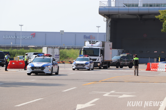 정부 직계약 모더나 백신 87만1000회분 17일 인천공항 도착