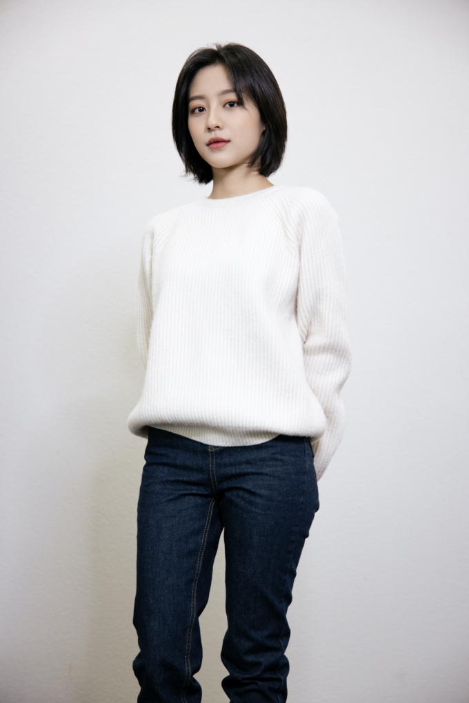 [쿠키인터뷰] 배우 강민아의 ‘푸른 봄’