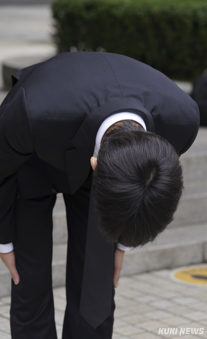 [쿠키포토] 마약 혐의 인정한 비아이 첫 공판...징역 3년 구형 