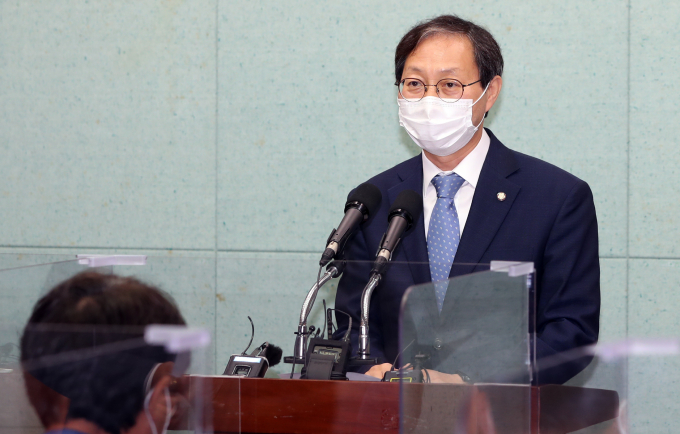 [국감 2021] 김성주 “헤이그입양협약 비준 못한 ‘아동수출국’ 오명 벗어야”