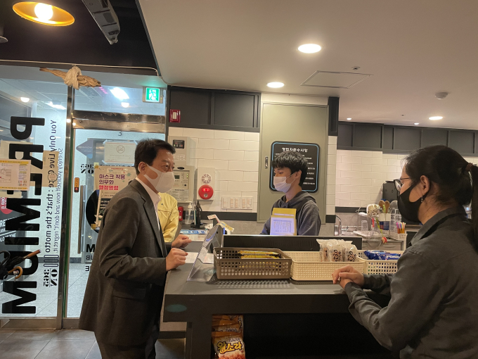 [합천소식] 문준희 합천군수, 다중이용시설 방역수칙 현장점검