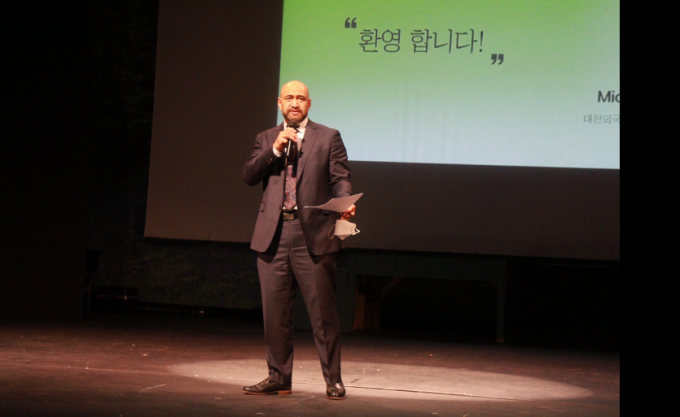 대전외국인학교서 국제시낭송음악회 ... ‘시와 음악으로 세계인이 하나 되다’