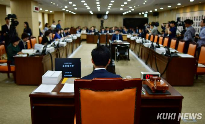 [단독] 김건희 여사 지도교수 전승규 “뇌 중증질환인데 휠체어 타고라도 나오라니요”