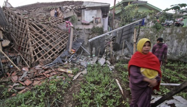 인도네시아 규모 5.6 지진…지방정부 “사망자 최소 162명”
