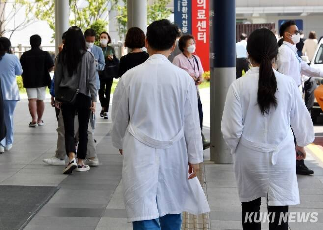 의사 형사처벌 부담 완화 추진… 필수의료 살릴 ‘돌파구’ 될까