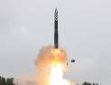 북한, SRBM 2발 기습발사… 7일 만에 또 무력 도발