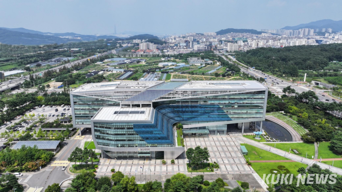 성남시, 경기도 보조금 미편성으로 청년기본소득 중단.. 경기도, “확약한 적 없다” 