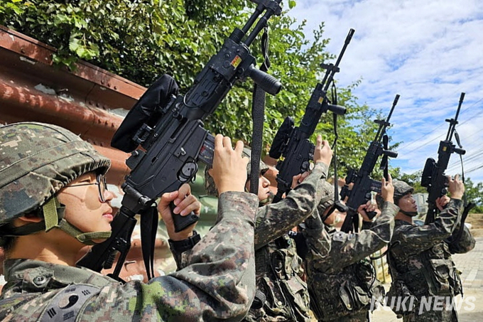 한가위 연휴 간에도 GOP 장병들 '전투준비태세' 이상무