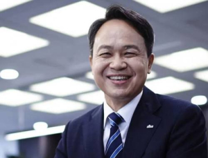 진옥동 신한금융 회장 “틀을 깨는 혁신과 도전에 나서야” [신년사]