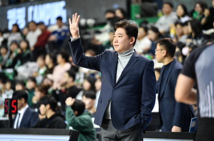 감동 농구 약속했던 고양 소노, 빌런 구단으로 전락 [KBL]