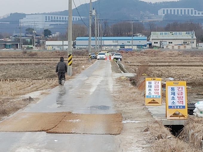 경기도서 조류인플루엔자(AI) 올해 첫 발생..차단방역에 총력