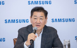 한종희 부회장 “삼성전자, 지능형 로봇 집중해 차별화” [CES 2024]