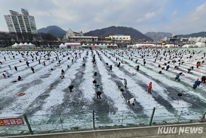 전국에서 몰려든 산천어축제 인파[쿠키포토]