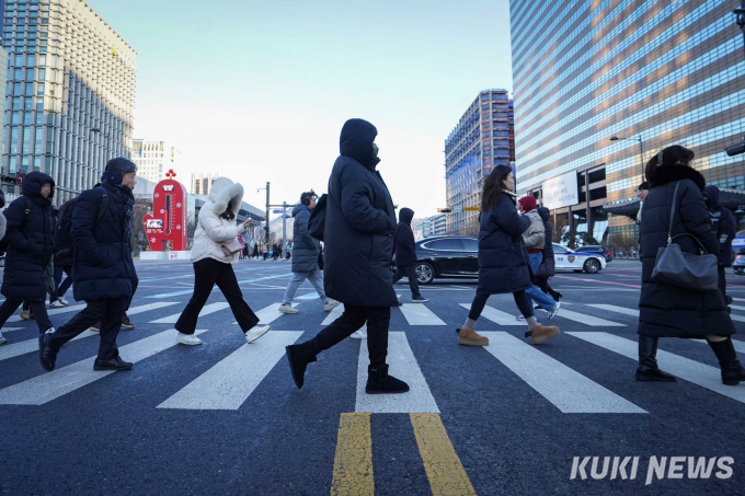 연휴 이틀째, 꽃샘추위 기승…전국 영하권 날씨