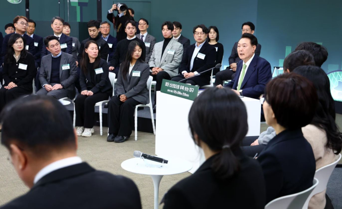 尹대통령, ‘첨단 신산업으로 우뚝 솟는 대구’를 주제로 민생토론회 개최