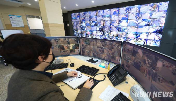 인제군 CCTV 통합관제센터, 안전지킴이 역할 '톡톡'