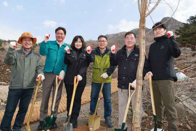 산청군, 지속 가능한 산림자원 조성에 힘